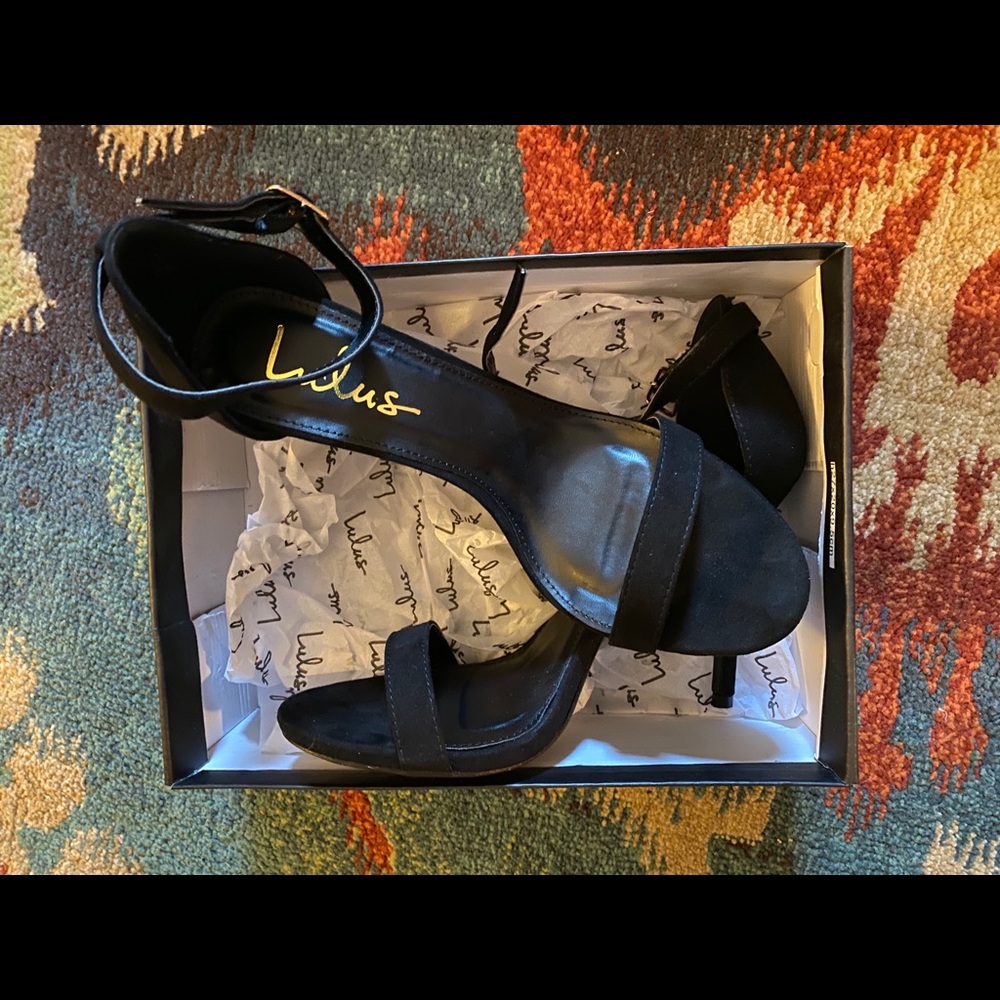 Brand New Lulu’s Heels